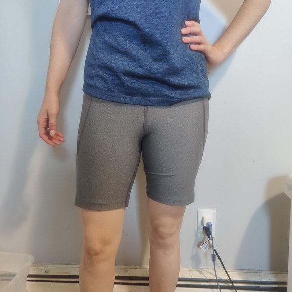 UNDER ARMOUR heatgear compression shorts - Picture 4 of 7